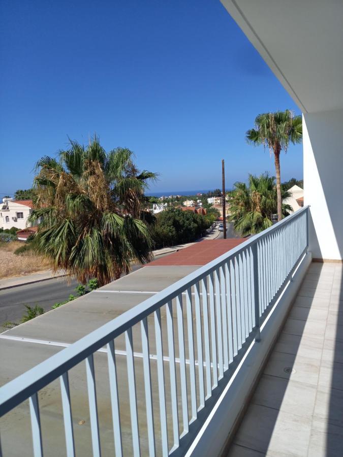 Akamandos 76 Apartment Peyia Exterior photo